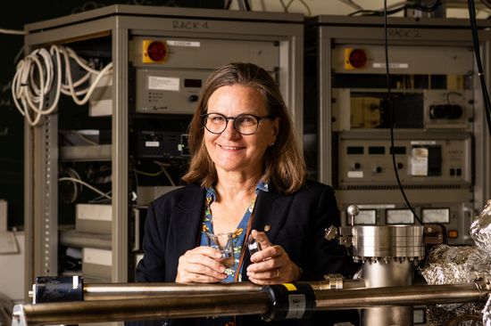 Prof. Ulrike Diebold in the laboratory