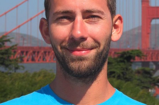 Simon Seisenbacher Portrait von Simon Seisenbacher mit der Golden Gate Bridge im Hintergrund