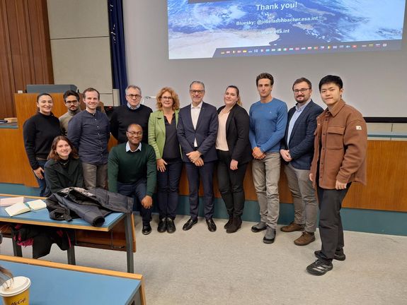 [Translate to English:] Public Lecture mit Josef Aschbacher