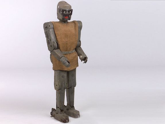 Kybernetische Maschine MM7 "Selektor" (1961): Während MM6 noch durch hydraulisch bewegte Kolben bewegt wurde, werden die Gliedmaßen von MM7, genannt Selektor, von Elektromotoren verstellt. Im Gegensatz zu MM6 kann MM7 auch – auf Rollen – "gehen". Konstruktion: Claus Christian Scholz-Nauendorff, Wien