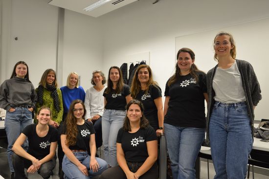 [Translate to English:] Teilnehmerinnen des Crashkurses