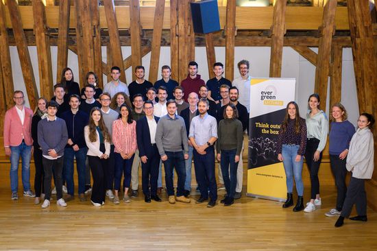 Gruppenfoto im Kuppelsaal