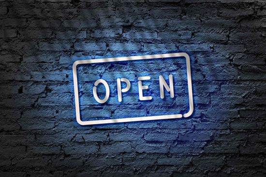 Leuchtendes "Open"-Schild
