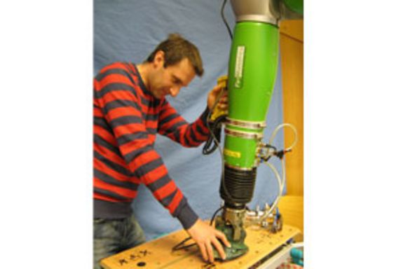 Bald können Roboter direkt neben einem Menschen arbeiten. ©FerRobotics Bald können Roboter direkt neben einem Menschen arbeiten. ©FerRobotics
