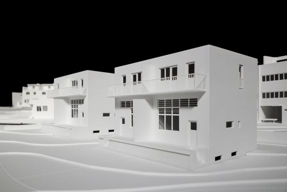 Ausschnitt des 270 x 162 x 28 cm großen Modells. Ausschnitt des 270 x 162 x 28 cm großen Modells.