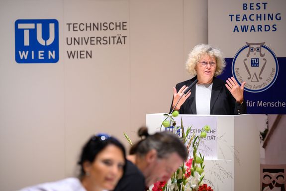 Best Teaching Award 2021 Rektorin
