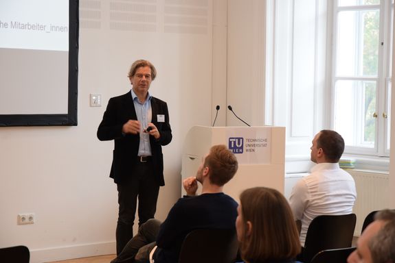 Faculty, Program Management and Students at the Welcome Reception