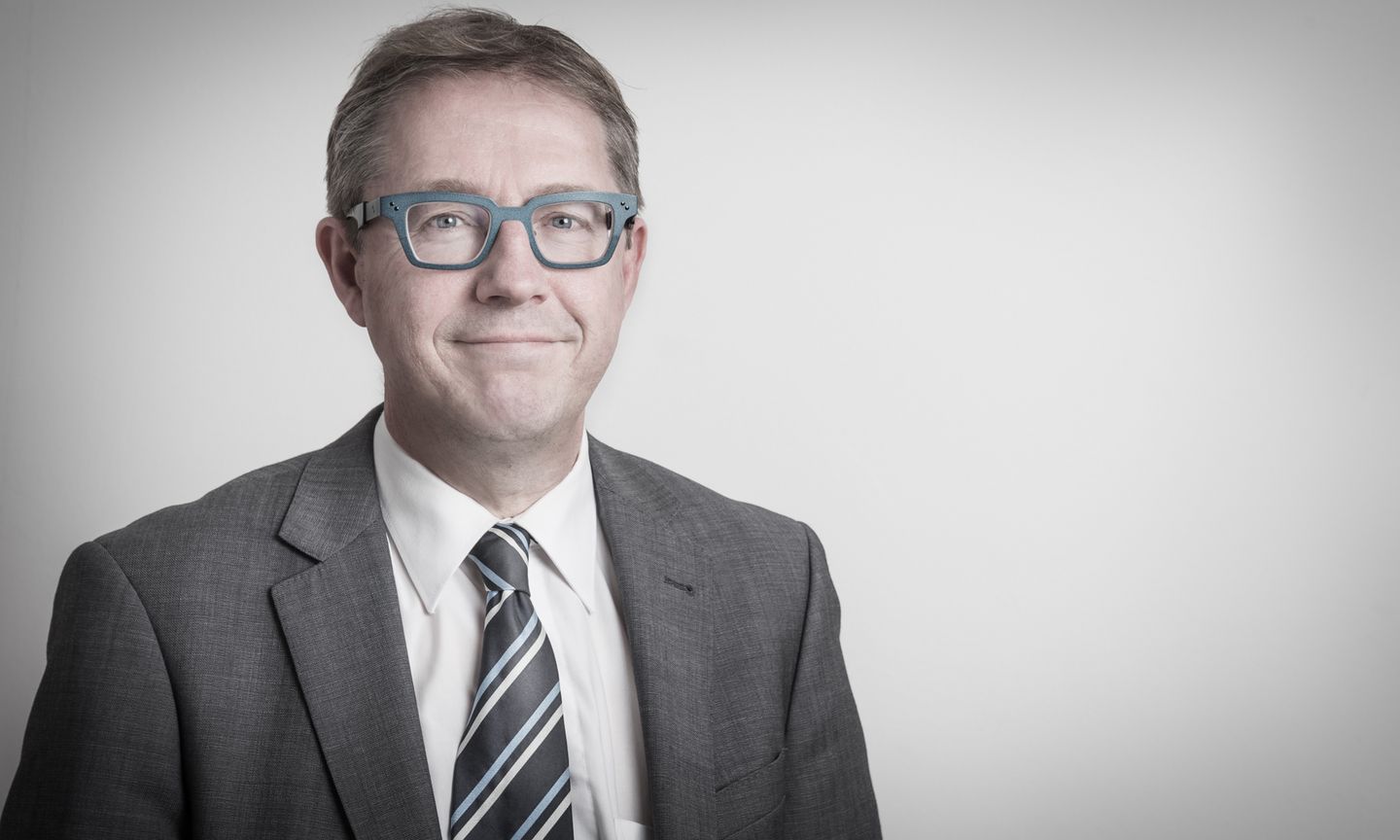 Ao.Univ.Prof. Dr Bob Martens, FRICS