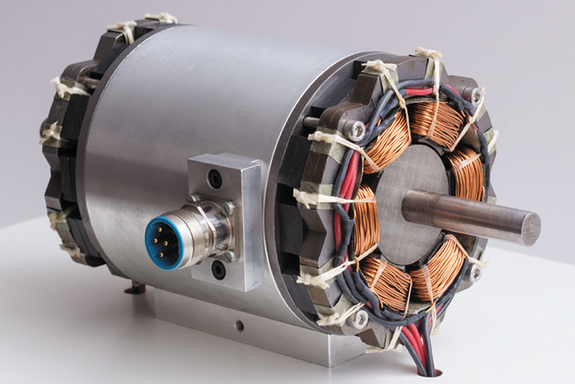 Model of a sensorless magnet bearing