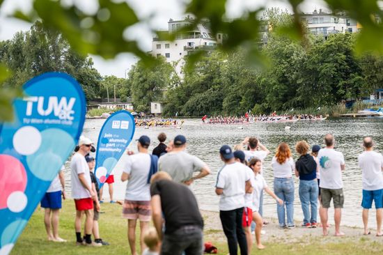 Wasser, Boote und Menschen