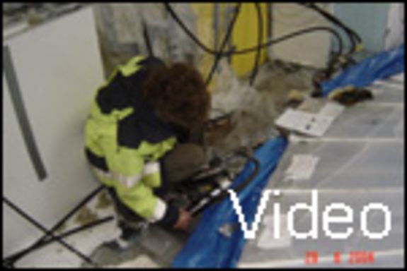 Abb. 5: Videostream "Wie die Eiskuppel entsteht" [Zum Abspielen benötigen Sie RealOne Player]