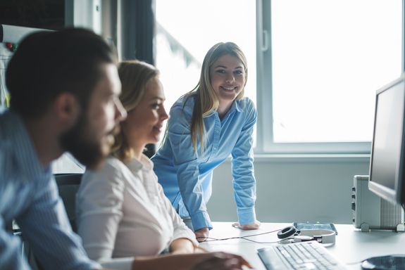 Studenten mit Computer
