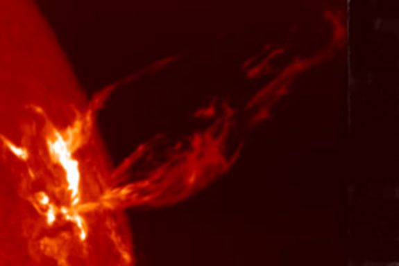 Koronaler Masseauswurf © http://www.sec.noaa.gov/primer/primer.html