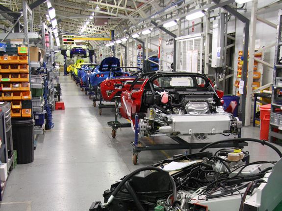 Automobilindustrie: Fertigungsstraße (Credit: Brian Snelson, Creative Commons 2.0) Automobilindustrie: Fertigungsstraße (Credit: Brian Snelson, Creative Commons 2.0)
