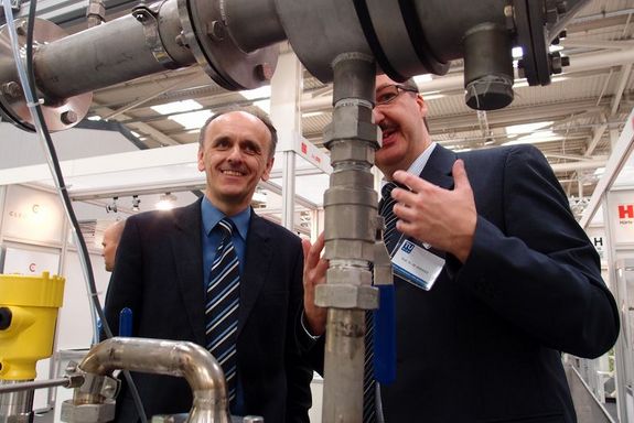 Vizerektor Johannes Fröhlich und Prof. Michael Harasek