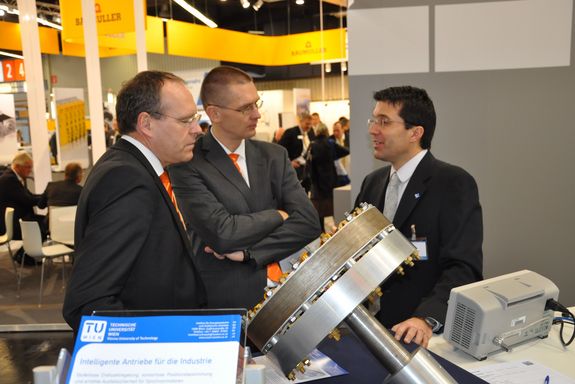 TU Wien at SPS IPC Drives 2012 - 08
