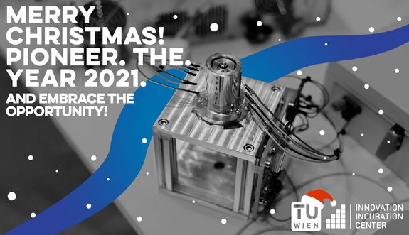 Text: Merry Christmas! Pioneer the year 2021 and embrace the opportunity.