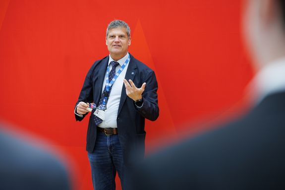 Rektor Jens Schneider (TU Wien) bei der Eröffnungsrede 