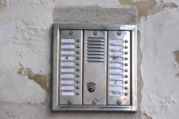 Gegensprechanlage eines Hauses