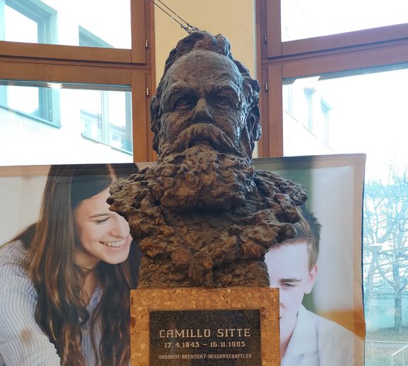 Büste von Camillo Sitte