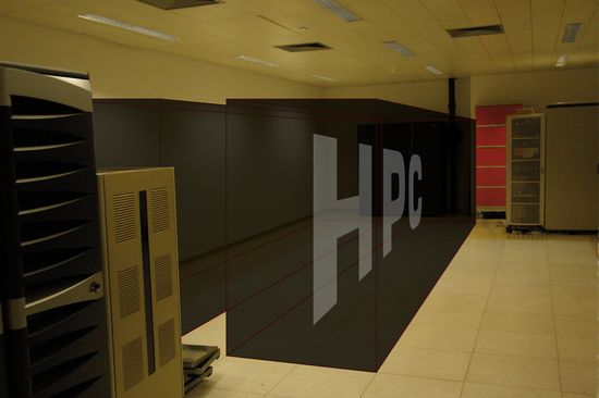 Im speziell adaptierten Serverraum entsteht das gekapselte Zuhause des Supercomputers an der TU Wien