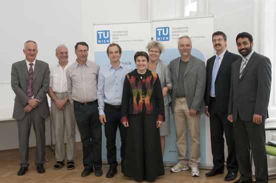 v.l.n.r.: Prof. Johann Kollegger, DI Herbert Pardatscher, Prof. Karl Stich, Dr. Christian Gosch, Dr. Heidrun Halbwirth, Vizerektorin für Forschung/designierte Rektorin Prof. Sabine Seidler, Prof. Thilo Fischer, Prof. Michael Harasek, Saeed Gul, MSc
