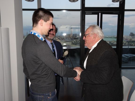 Preisträger Alexander Triebl mit Prof. Franz P. Viehböck Preisträger Alexander Triebl mit Prof. Franz P. Viehböck