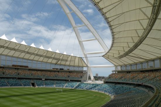 Moses-Mabhida-Stadion - Das zweitgrößte der fünf neu gebauten Fußballarenen der Weltmeisterschaft 2010 in Südafrika