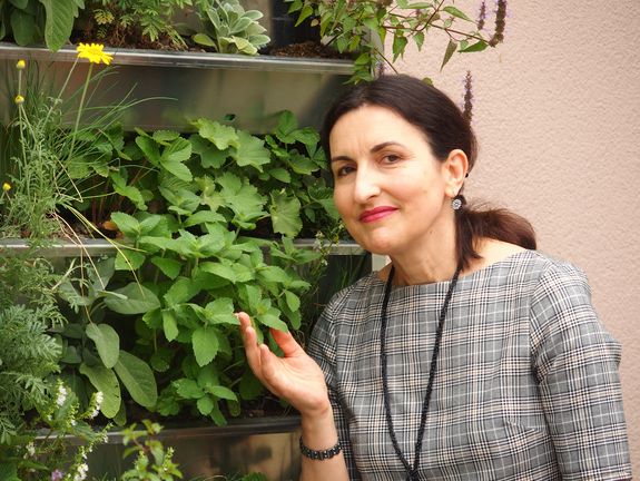 Porträtfoto von Prof. Azra Korjenic