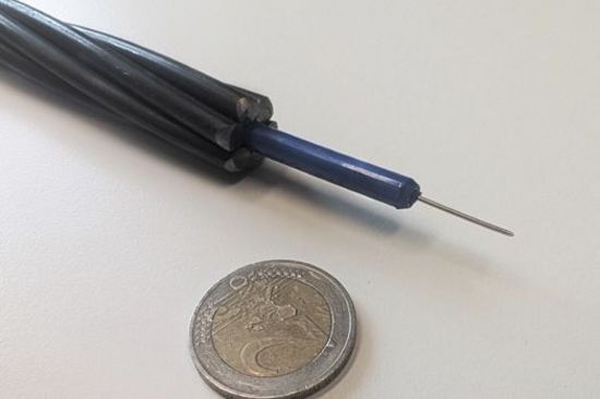 Smart steel strand configuration