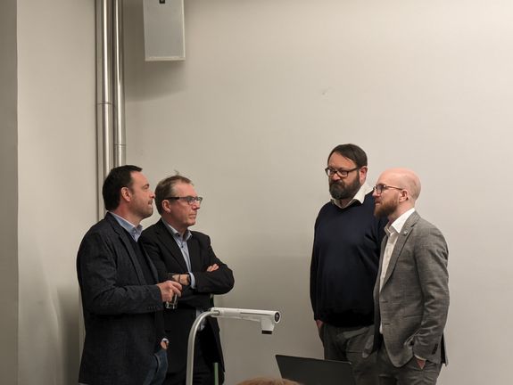 Vier IMMO-Experten im Gespräch (Prof. Bob Martens und Vortragende)