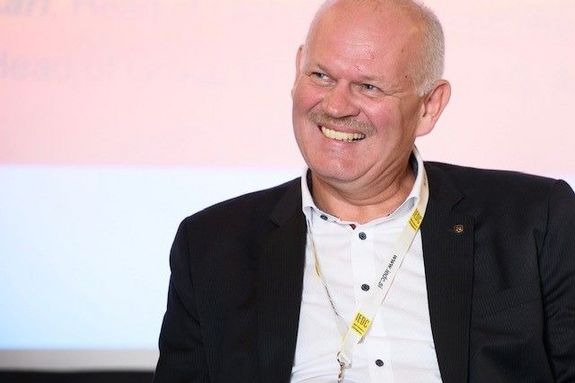 Dr. Klaus Niedl