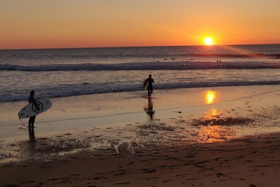 Surfer am Strand