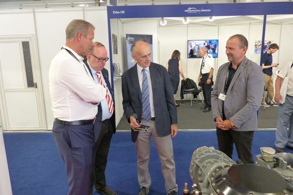 Vice Rector Prof. Dr. Fröhlich (TU Wien) visiting the Farnborough Air Show 2022