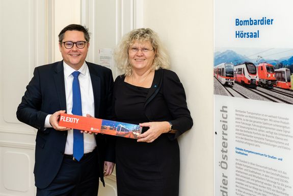 Christian Diewald (CEO Bombardier Austria), Sabine Seidler (Rector TU Wien)