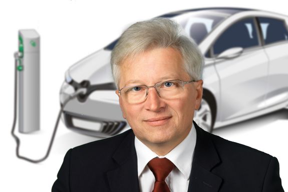 Portrait M. Schrödl: Foto Wilke. Auto: Pixabay