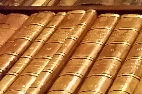 Die Mitarbeiter_innen des Vertragsservice beraten und unterstützen Sie bei der Gestaltung und Verhandlung von F&E Verträgen und Kooperationsverträgen mit Unternehmen.