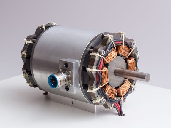 Magnetlager mit neuartiger Sensortechnologie Magnetlager mit neuartiger Sensortechnologie