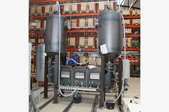 Dynamic high-temperature heat storage for waste heat