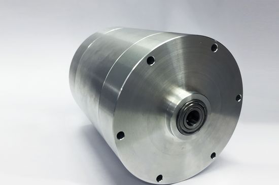 Ein Reluktanzmotor mit spezieller sensorloser Steuerung