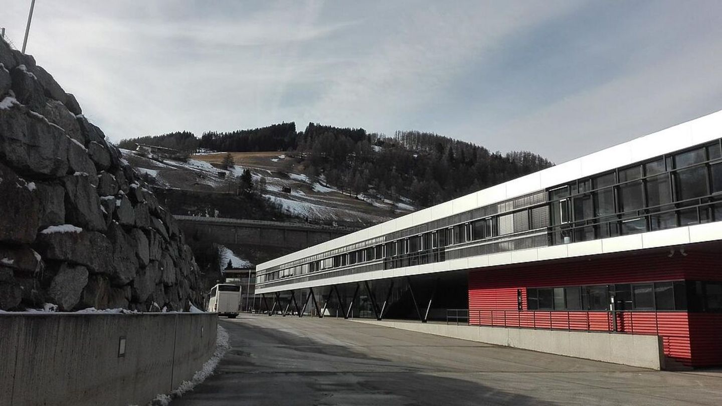 [Translate to English:] Werk Binderholz in Fügen