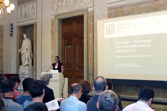 Dr. Jasmin Gründling-Riener