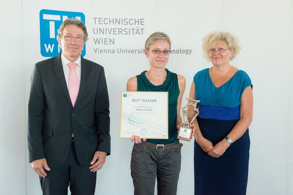 Sonderpreis externe Lehrende: Vizerektor Kurt Matyas, Marion Oswald, Rektorin Sabine Seidler