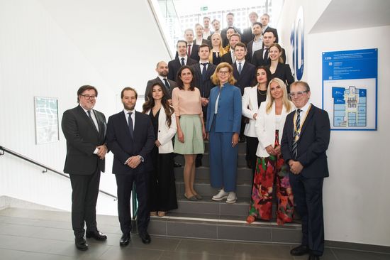 Alumni of MSc "Immobilienmanagement und Liegenschaftsbewertung"