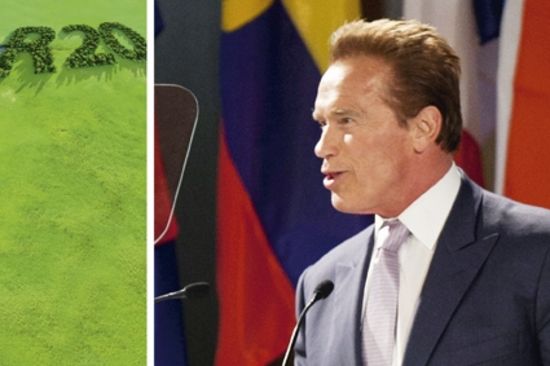 Josef Teichmann (re.) mit Studierenden