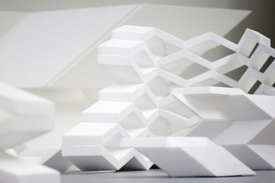 Ganze Wandverbauten können aus den Modulen errichtet werden.