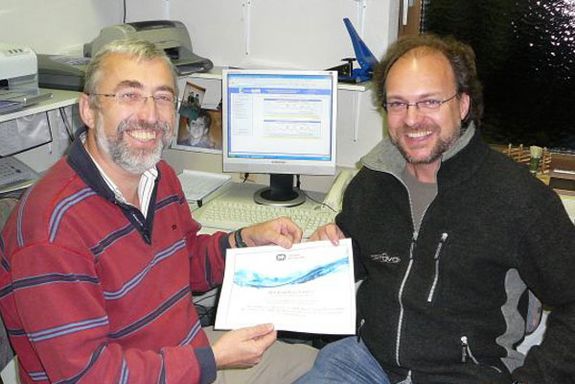 Hermann Stadler (li.) und Andreas Farnleitner mit der verliehenen Urkunde der IWA (International Water Association) Hermann Stadler (li.) und Andreas Farnleitner mit der verliehenen Urkunde der IWA (International Water Association)