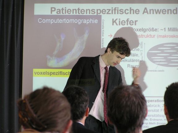 Prof. Dr. Christian Hellmich