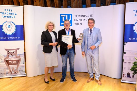 Best Teacher 2021 Dirk Praetorius (Fakultät für Mathematik und Geoinformation) Best Teacher 2021 Dirk Praetorius