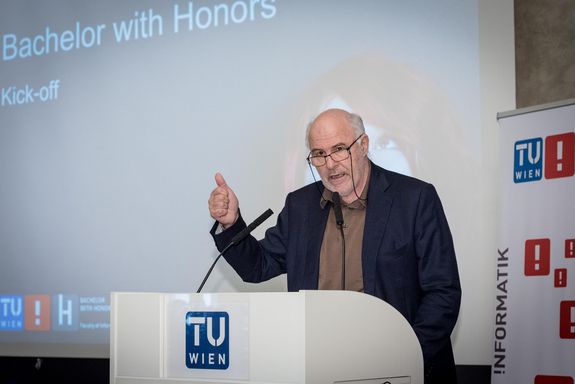 Hannes Werthner, Dekan der Fakultät für Informatik der TU Wien